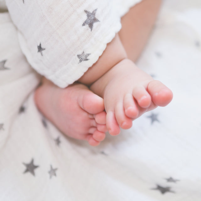 Newborn Baby Swaddle, Star-print blanket, minination infant swaddle, Newborn Baby Swaddle Blanket